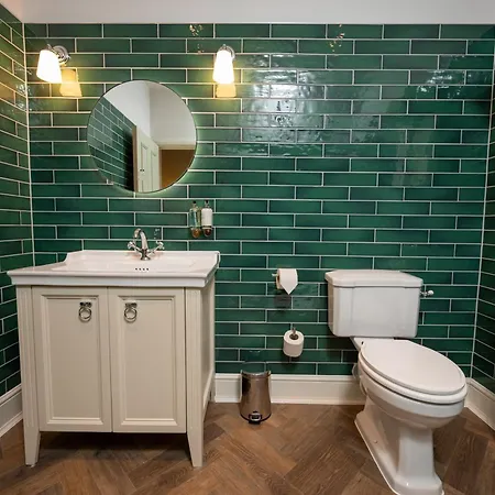The Royal By Chef & Brewer Collection Bristol