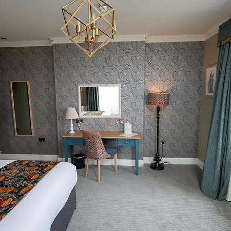 The Royal By Chef & Brewer Collection 4* Bristol