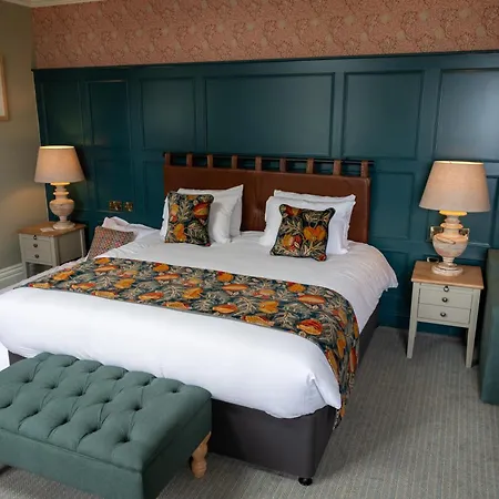The Royal By Chef & Brewer Collection Hotel