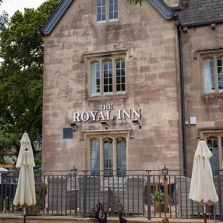 호텔 The Royal By Chef & Brewer Collection